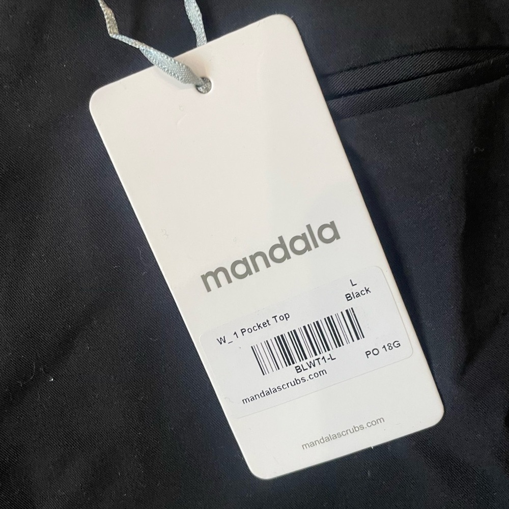 Mandala Black Scrub Top with 1 Chest Pocket Size Large - Picture 2 of 7
